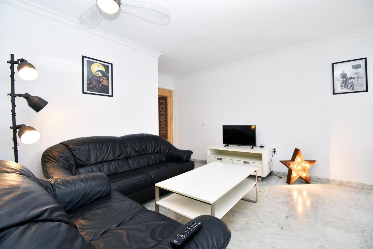 Apartamento De La Croix Apartment Fuengirola Bagian luar foto